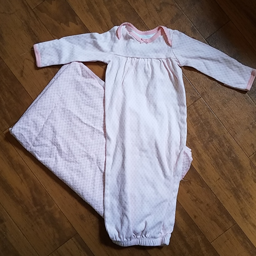 Carter's Baby Gown and Matching Blanket